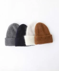 PCNQ Juri Reversible Fuzzy Knit Hat