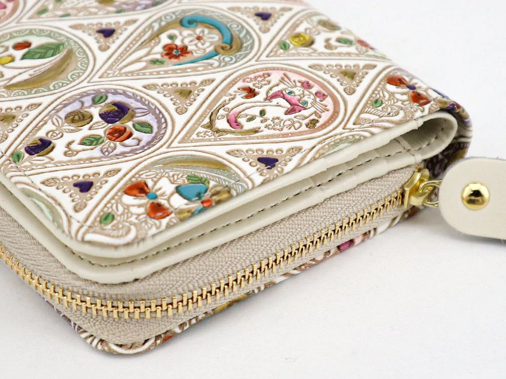 Made In Japan Wallets Red Cat And Flowers Zippered Bifold Wallet