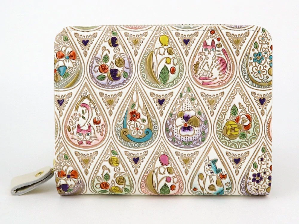 Made In Japan Wallets Red Cat And Flowers Zippered Bifold Wallet