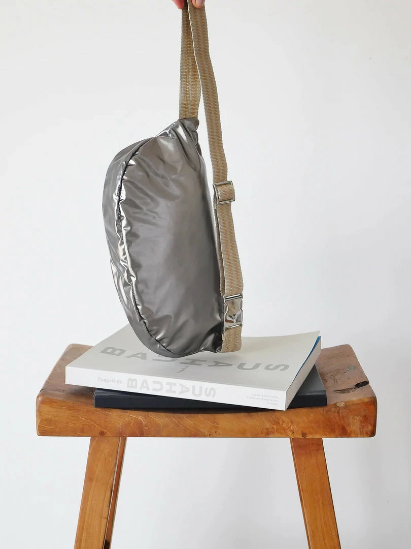 Brontibay Paris Sakari Glam Belt Bag