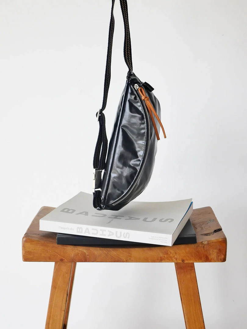 Brontibay Paris Sakari Glam Belt Bag