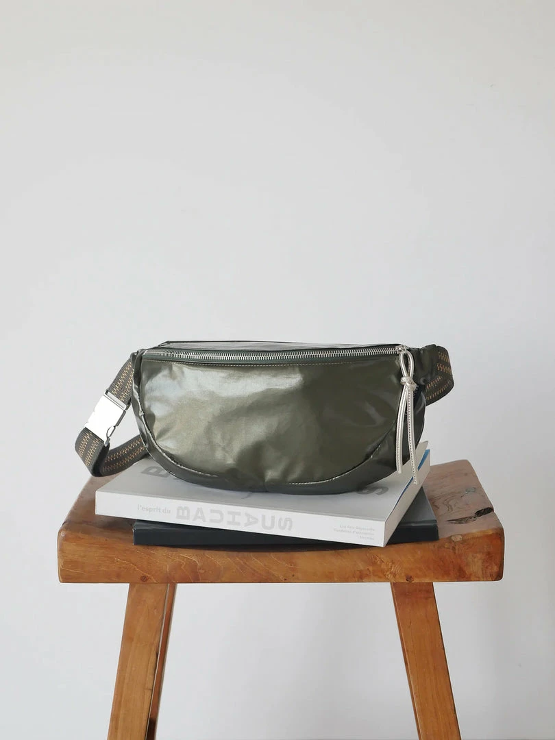 Brontibay Paris Sakari Glam Belt Bag