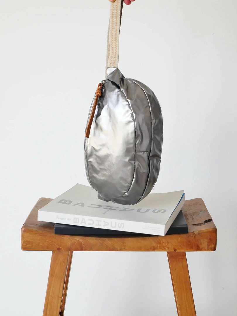 Brontibay Paris Sakari Glam Belt Bag