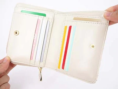 Made In Japan Wallets Red Cat And Flowers Zippered Bifold Wallet