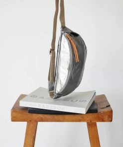 Brontibay Paris Sakari Glam Belt Bag