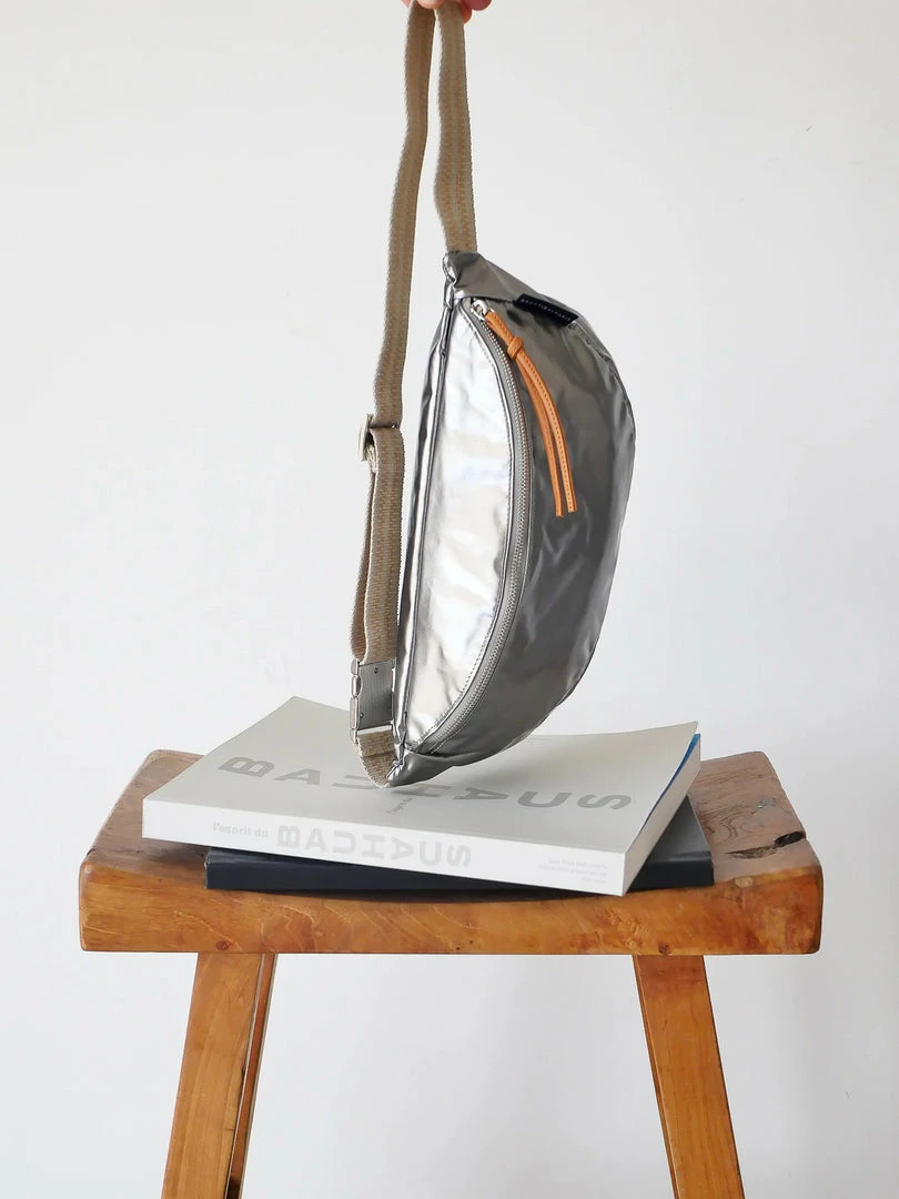 Brontibay Paris Sakari Glam Belt Bag